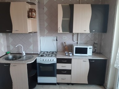 Оренда двокімнатної квартири на Таврійському. Ліфт працює. Опалення