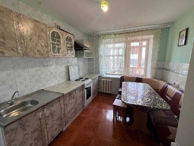 Трикімнатна вул. Андрія Мельника