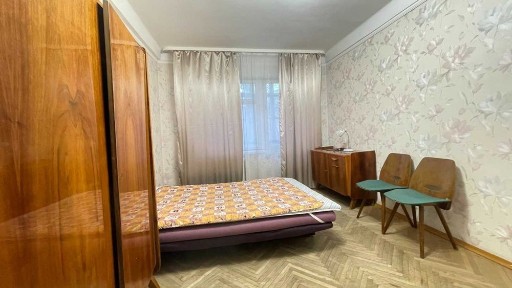 Здам 2 кім. квартиру суміжні по вул. Ніщинського 10, метро Вокзал