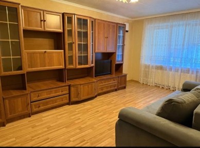 Здається в оренду 1 кімнатна квартира р-н Росвигово