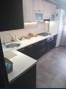 Сдается 3-х комнатная квартира, р-н Артема. ТОЛЬКО ДЛЯ СЕМЬИ.