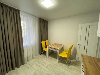 Оренда з 1-го січня 2-кімнатної квартири