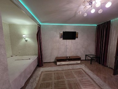 Сдам 1 ккв Королева <a href='/newbuilding/4870/view/zk-vilamsa'>Вильямса</a> диван + кровать, эт2, лифт