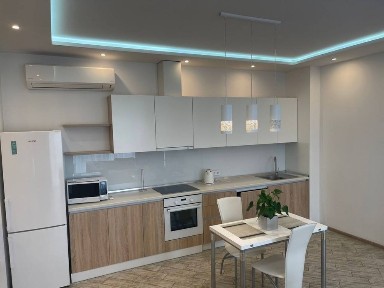 Аренда. ЖК <a href='/newbuilding/867/view/zk-kirovskii'>Кировский</a>. Можно с животными. Паркинг. Генератор.