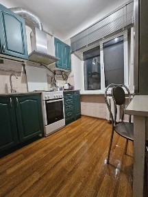 Беремо на місяць Оренда трьохкімнатної квартири по Довженко