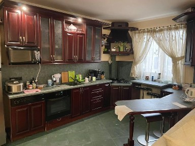 Арсенальна, 3-кім, 97 кв. м, 6 пов, ліфт, обладнана всим. Без%