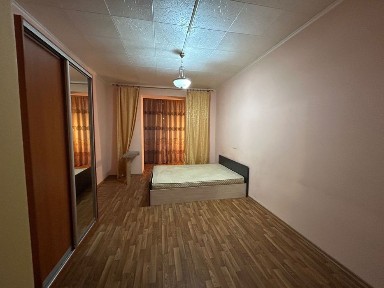 Сдам 1 кімнатну квартиру в ЖК « Затишний» недалеко від центру. Є газ.