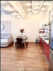 Продажа 3-комнатной квартиры 90 м², Крутогорный спуск, 28