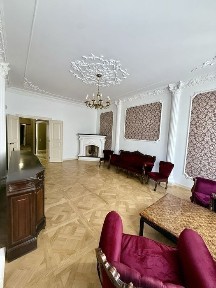 Продаж 3-кімнатної квартири у центрі Львова