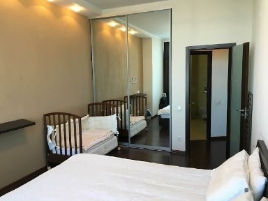 Продаж 2-кімнатної квартири 65 м², Гусенка вул., 17