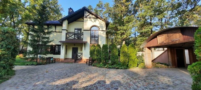 Копили, Молодіжна 3