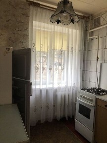 Здається 1к квартира в центрі на 1 поверсі (вул. В. Стуса, 65)