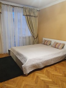 Луцьк. Оренда побобово. Центральна площа. 1100 гин за добу