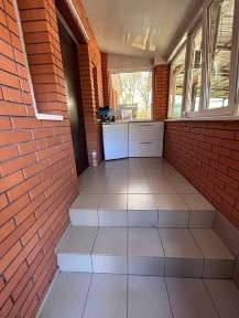 Кирпичный новый дом 4 ком. в центре, газовое отопление