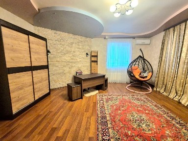 Днепропетровская обл., Днепровский район, пгт Слобожанское, 8 Марта (Слобожанское) ул.