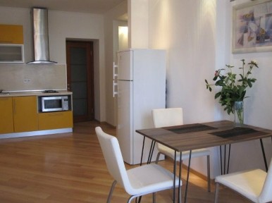 Аренда 2-комнатной квартиры 75 м², Академика Павлова ул.