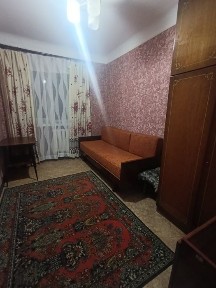 2х кімнатна проспект миру коло сілістри, житловий стан, є меблі холоди