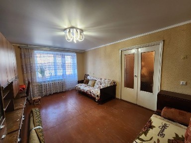 Крушельницької Соломії вулиця, район 12-школа, Рівне, вул. Крушельницької Соломії 54 • ID 33854624