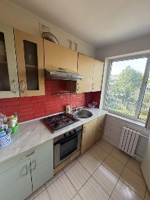 Івано-Франківськ, вулиця Бобикевича 8