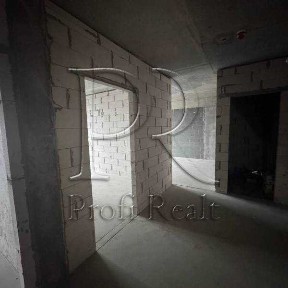 Киев, Причальная ул., 10