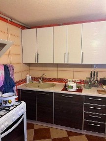 Терміново продам частину будинку в Золочеві