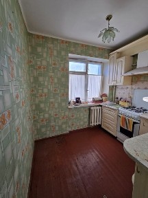 Продається 3-кімнатна квартира у районі Спецбуд, Світловодськ Одна з н