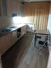 Продається 1 кімнатна квартира Драгоманова.