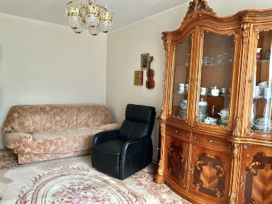 3 кімнатна квартира м. Кривий Ріг вул. В. Бизова