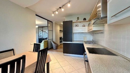 2-кімн. квартира з ремонтом, Феодосійський провулок, 14. Без комісії!