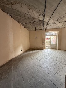 Здам приміщення з частковим ремонтом в р-н Центрального парку