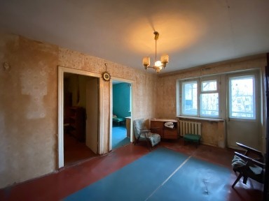 Продаж 4-кімнатної квартири 63 м², Курортна вул.