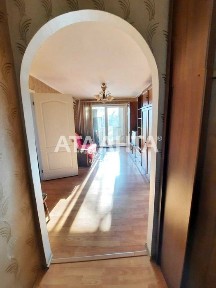 Трёхкомнатная квартира с ремонтом на Черёмушках.