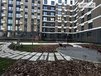 Продаж 2к квартири 71 кв. м на вул. Героїв Майдану • ID 33895861