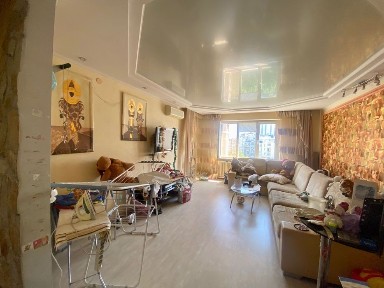 Трёхкомнатная квартира в спецпроекте. на Тополевой.