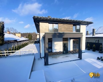 Продаж будинку 200 м²