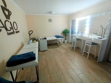 Продаж комерціійного приміщення, червона лінія, фасадний вхід