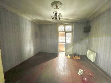 Сталинка на среднем этаже пр. Шевченко / Гагарина ! 860 у.е.  за м2