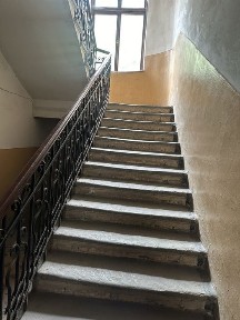 Продам 1 кім Франка, ближній центр