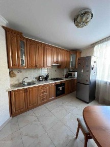 Продаж трикімнатної квартири в новобудові в центрі міста
