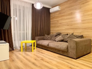 Продаж 2-кімнатної квартири 42 м², Василя Жуковського вул.
