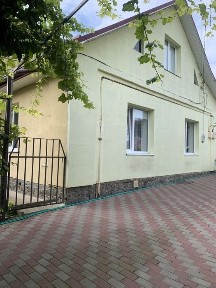 Луцьк, Старицького 1/1