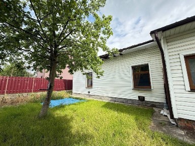 Продається будинок у місті, вул. Вовчинецька !