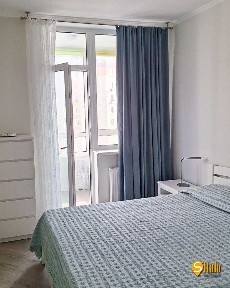 Киев, Драгоманова ул., 2