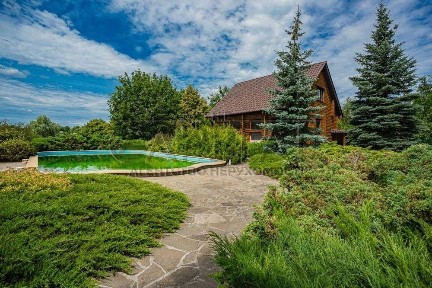Київська область, Вишеньки