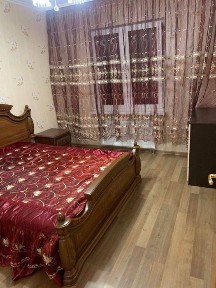 Київ, Деснянський, вулиця Милославська 2В