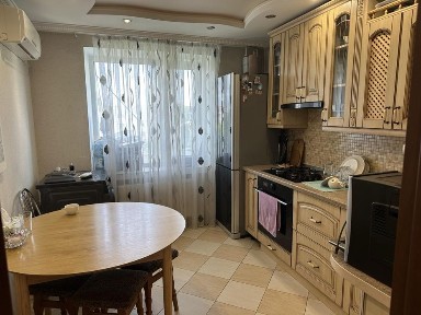Продаж квартири 4 кім. по вул. Київський шлях
