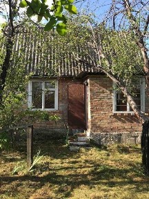 Продається будинок з газом на ділянці 10соток