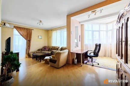 БЕЗ % для Орендаря! Будинок з резервним живленням! Дмитрівська 13-А