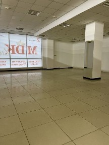Магазин 215кв. м в діючому Торговому Центрі. Харків, м Палац Спорту. Без комісії.