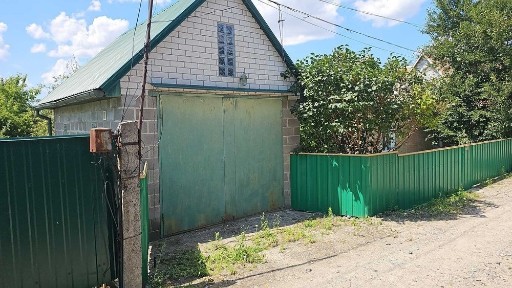 Цегляний будинок, в місті Яготин - всі комунікації. Є ВІДЕООГЛЯД